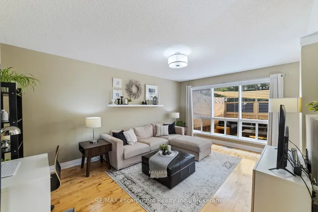 Additional image 10 of 1113 Riddell Cres