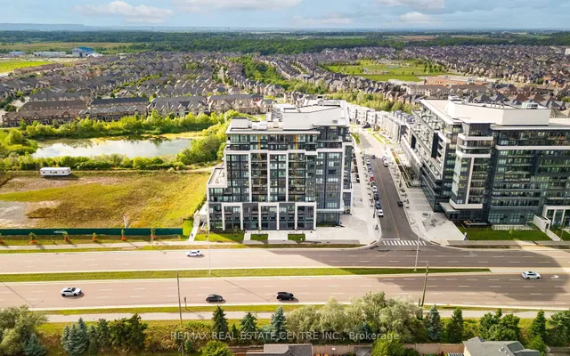 Additional image 41 of 405 Dundas St Unit 813