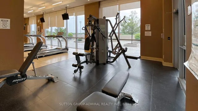 Additional image 29 of 181 Village Green Sq Unit PH15