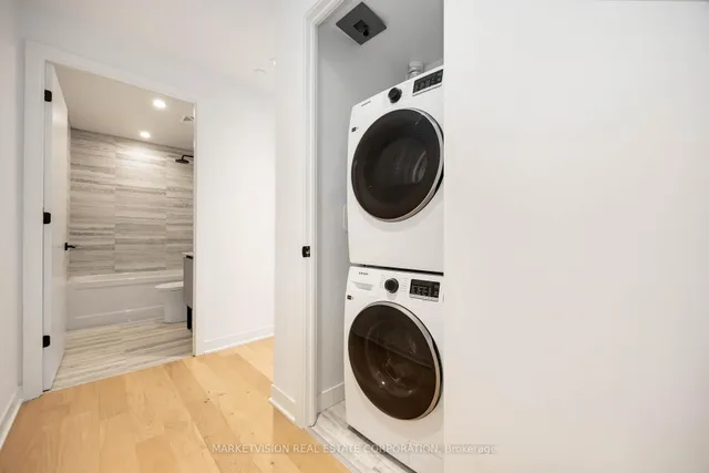 Additional image 7 of 2625 Dundas St Unit 610