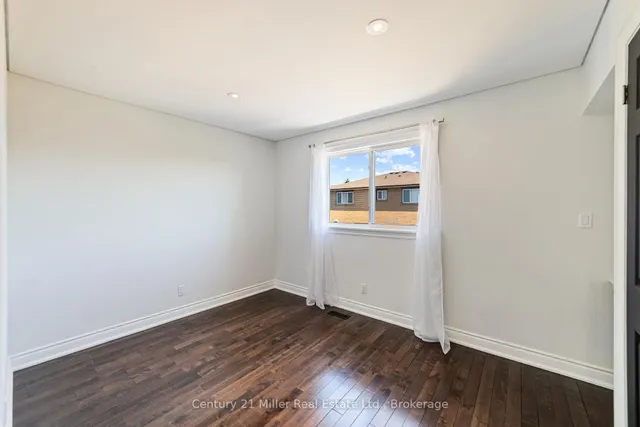 Additional image 20 of 1363 Harmsworth Sq