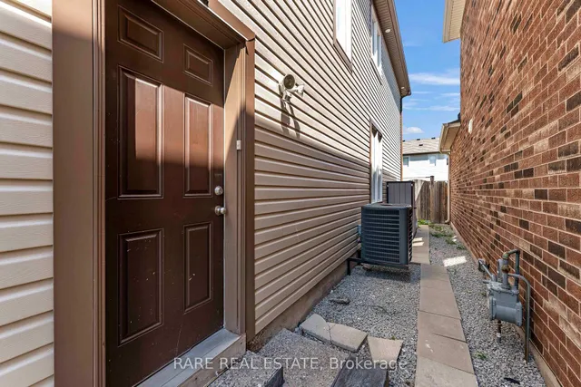 Additional image 50 of 953 Rigo Cross