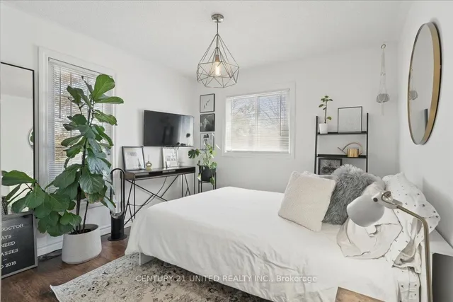 Additional image 28 of 58 Heathcliffe Sq Unit 58