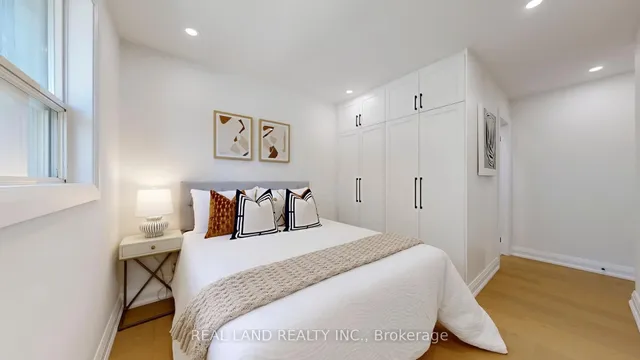 Additional image 14 of 38 Cresthaven Dr