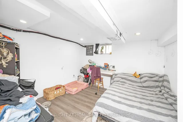 Additional image 34 of 18 Huntley St