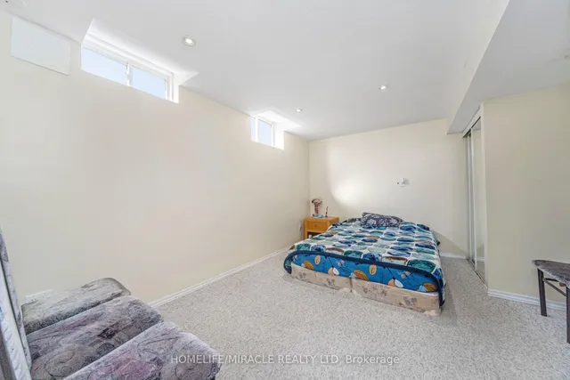 Additional image 39 of 17 Mainard Cres