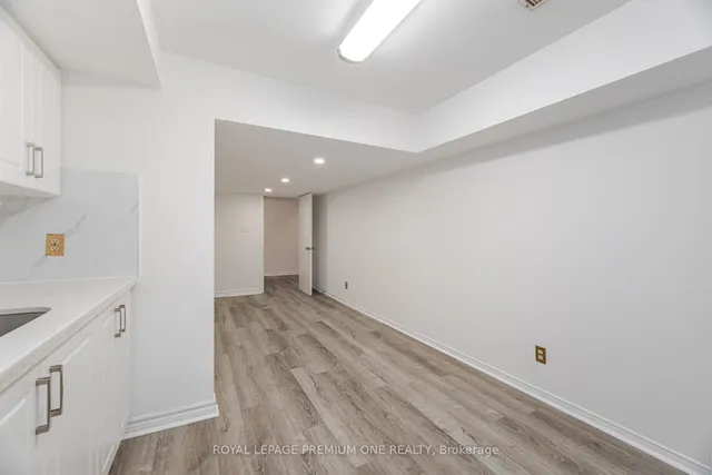 Additional image 48 of 16 Reiber Cres