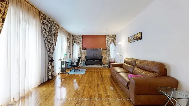 Additional image 11 of 411 Cummer Ave