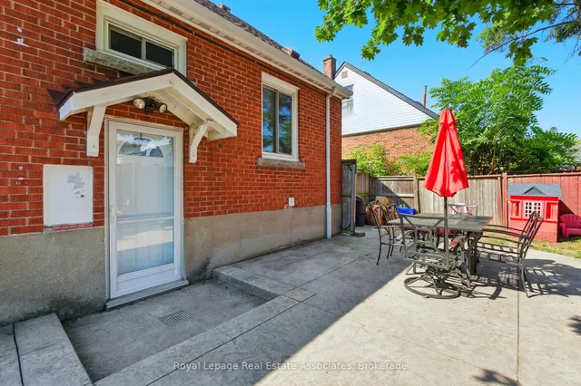 Additional image 36 of 7 Deer Ave