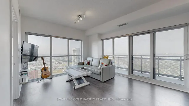 Additional image 8 of 275 Village Green Sq Unit 3423