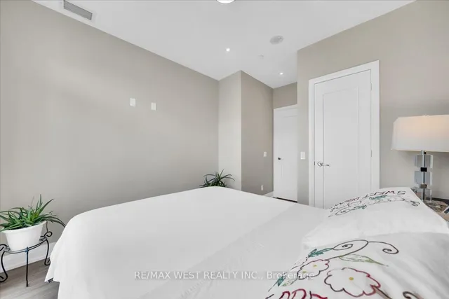 Additional image 16 of 56 Annie Craig Dr Unit 1603