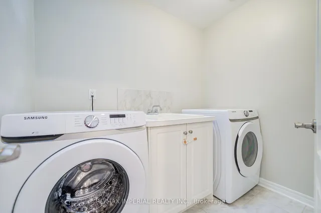 Additional image 40 of 206 Hollywood Ave