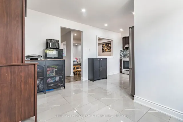 Additional image 29 of 31 Mccallum Crt Unit 31