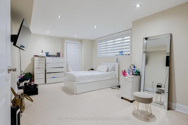 Additional image 41 of 39 Treeline Blvd