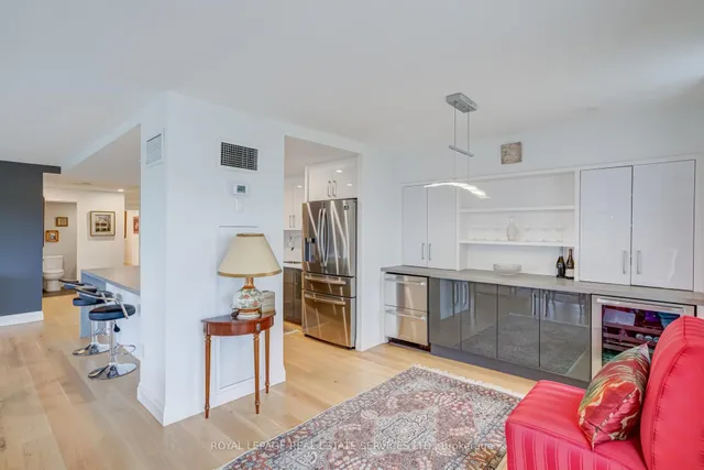 Additional image 12 of 2045 Lake Shore Blvd Unit 2410