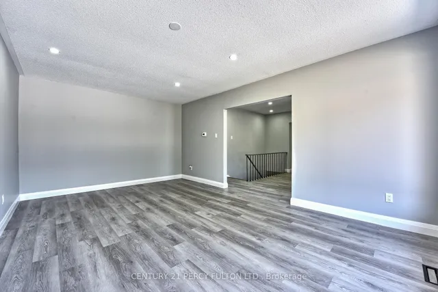 Additional image 12 of 32 Drum Oak Cres