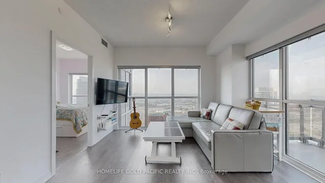 Additional image 9 of 275 Village Green Sq Unit 3423