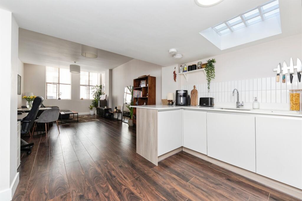 Additional image 6 of Broadwater Road, Welwyn Garden City