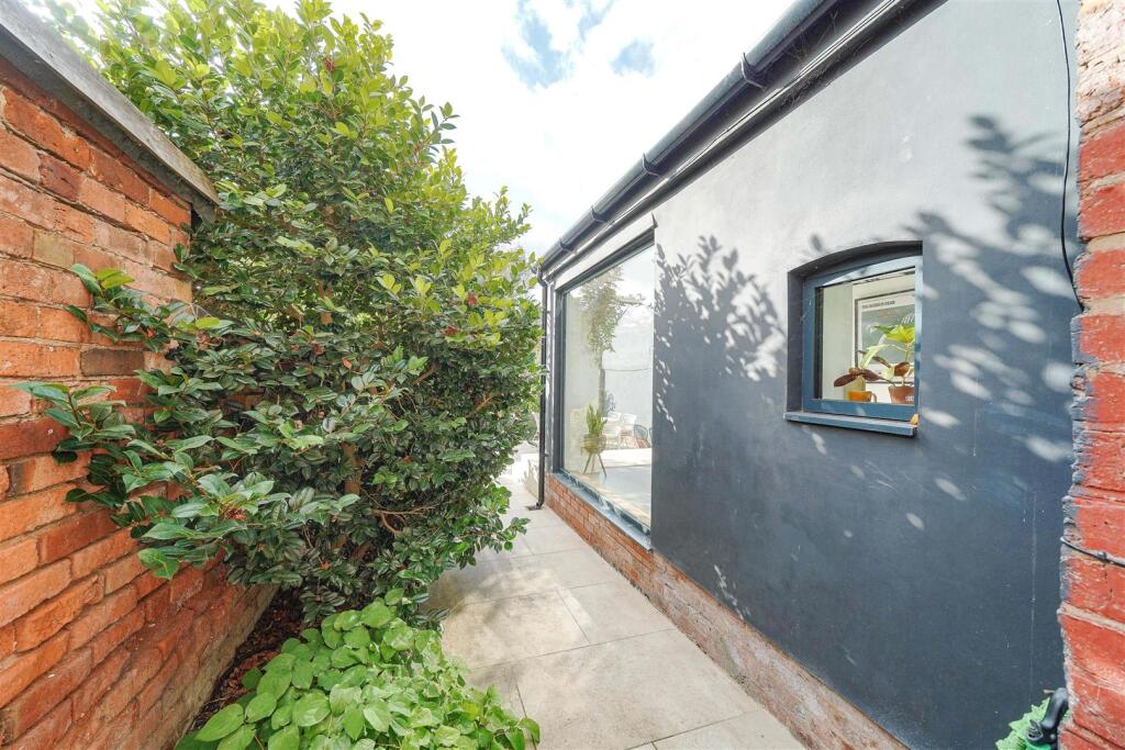 Additional image 37 of Featherstone Road, Kings Heath, Birmingham