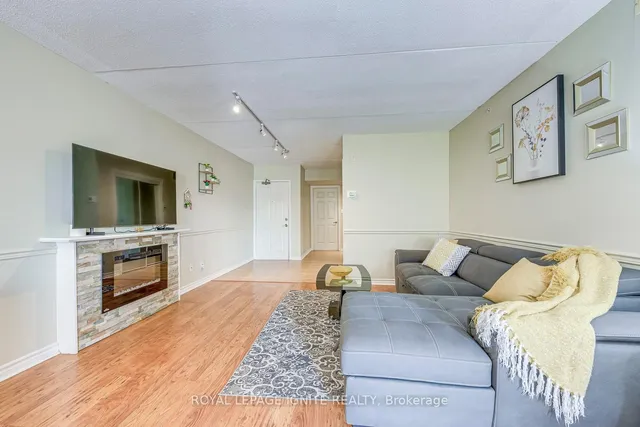 Additional image 8 of 1820 Walkers Line Unit 211