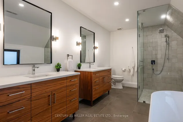 Additional image 37 of 935 Harvey Pl