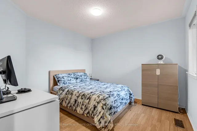 Additional image 28 of 5958 Mersey St