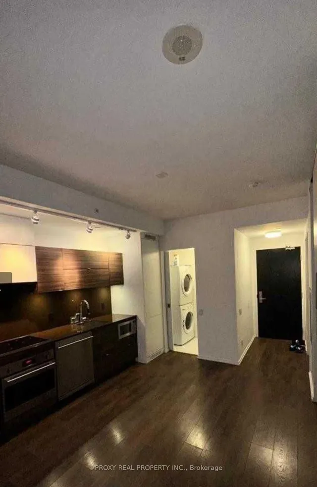 Additional image 7 of 125 Peter St Unit 2404