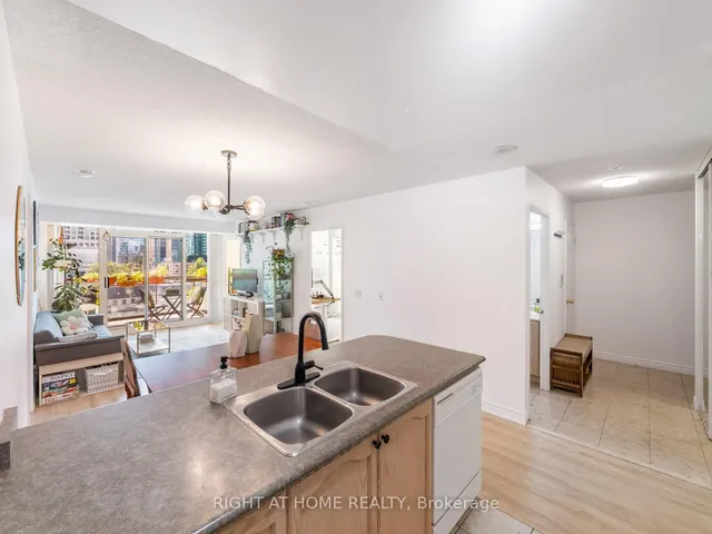 Additional image 11 of 18 Parkview Ave Unit 608