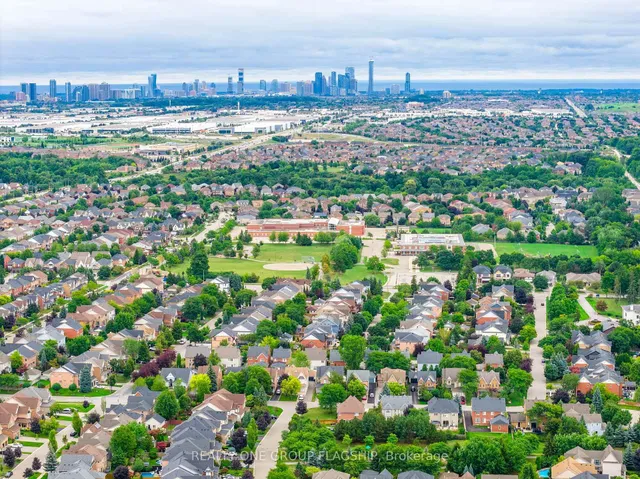 Additional image 48 of 1128 Knotty Pine Grve