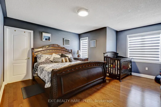 Additional image 24 of 23 Fontainebleu Rd