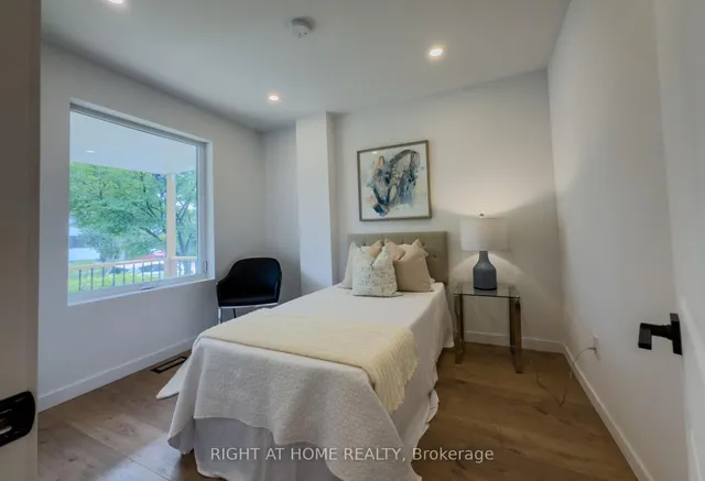 Additional image 19 of 32 Brenton St