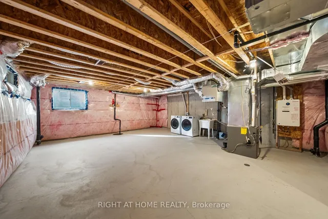 Additional image 36 of 471 Bergamot Ave