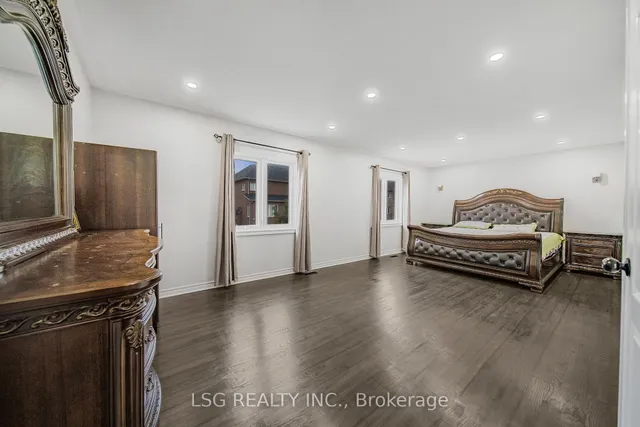 Additional image 23 of 54 Richgrove Dr