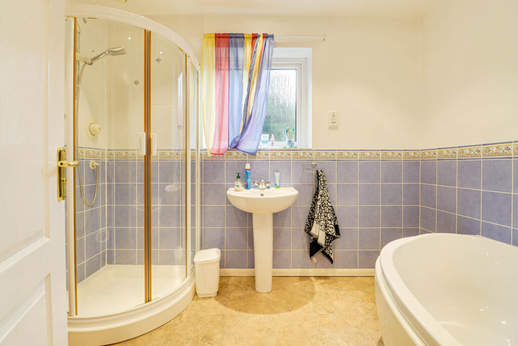 Additional image 18 of Penn Road, Park Street, St Albans, AL2