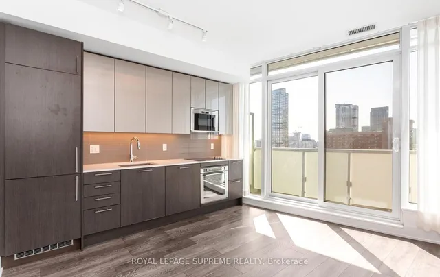 Additional image 16 of 403 Church St Unit 1701