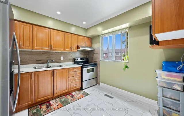 Additional image 11 of 124 Baronwood Crt Unit 124
