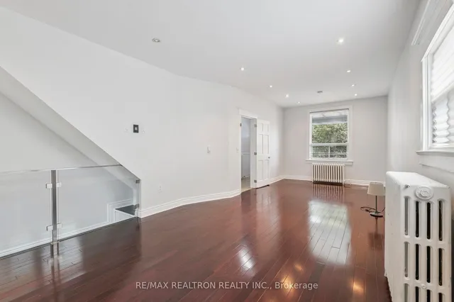 Additional image 5 of 10 Coxwell Ave