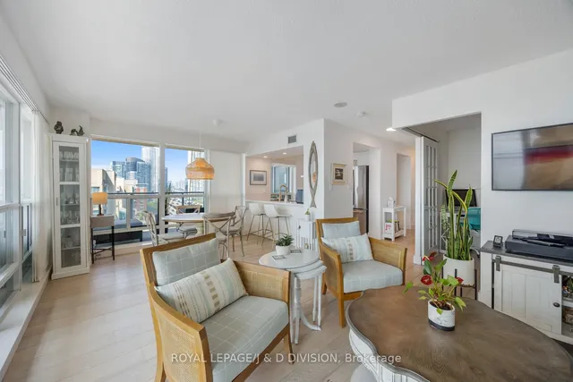 Additional image 18 of 410 Queens Quay Unit 1203