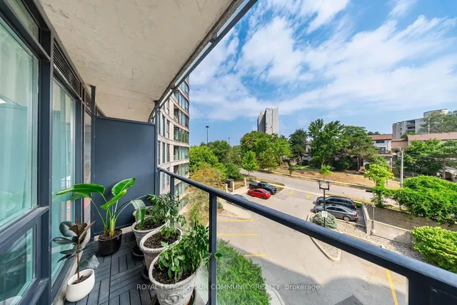 Additional image 32 of 18 Valley Woods Rd Unit 716