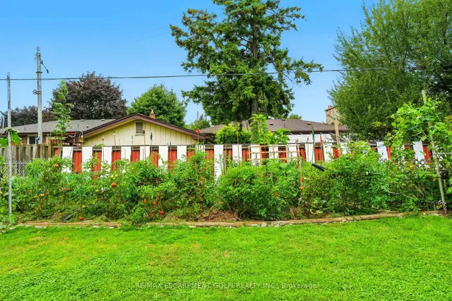 Additional image 48 of 16 Southill Dr