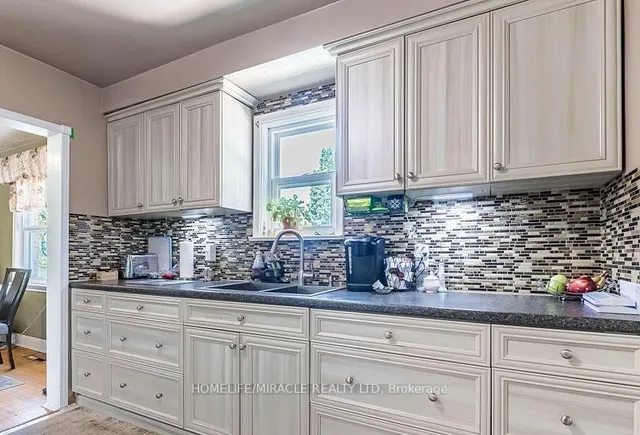 Additional image 14 of 9 Crestview Ave