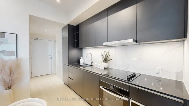 Additional image 10 of 8 Wellesley St Unit 5808