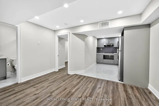 Additional image 37 of 24 Micarta Ave