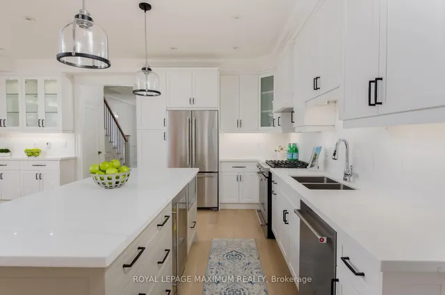 Additional image 8 of 39 B Gort Ave