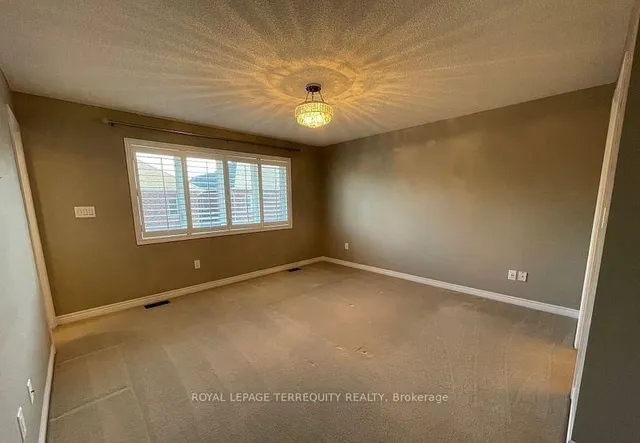 Additional image 33 of 4605 Keystone Cres