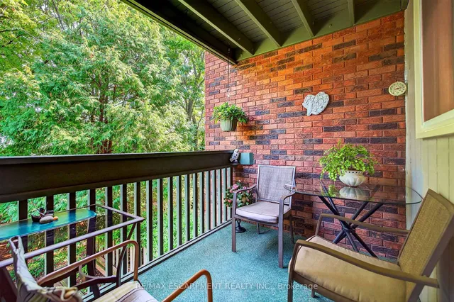 Additional image 15 of 1552 Kerns Rd Unit 4