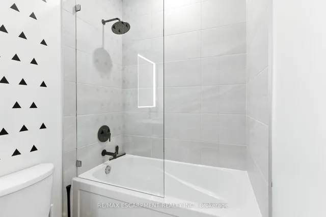 Additional image 28 of 118 King St Unit 523