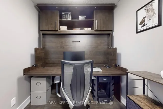 Additional image 11 of 81 Navy Wharf Crt Unit 901