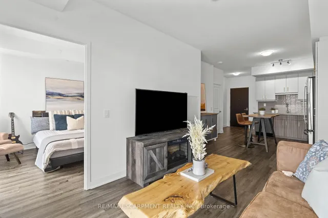 Additional image 12 of 2007 James St Unit 1604