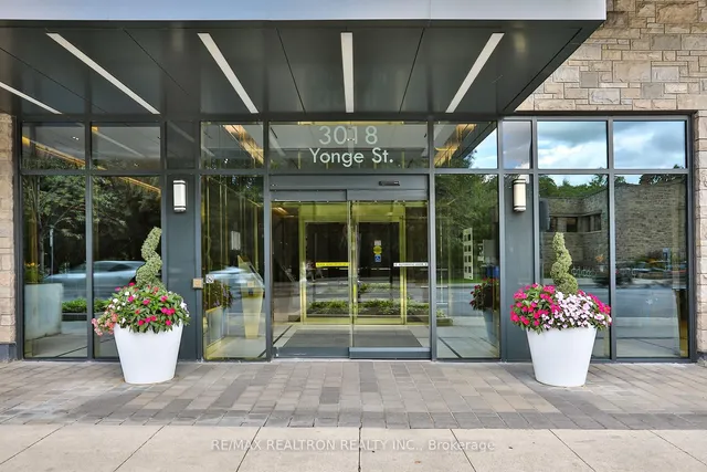 Additional image 2 of 3018 Yonge St Unit #204